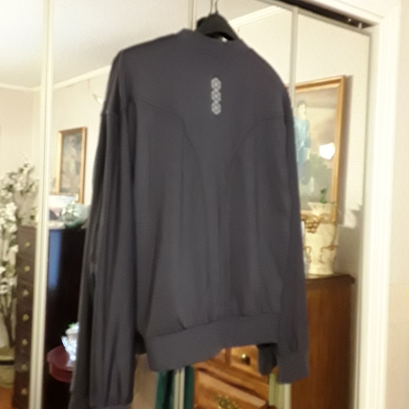 N/WITHOUT TAGS CHAMPION ATHLETIC L/ WEIGHT JACKET - Picture 11 of 16